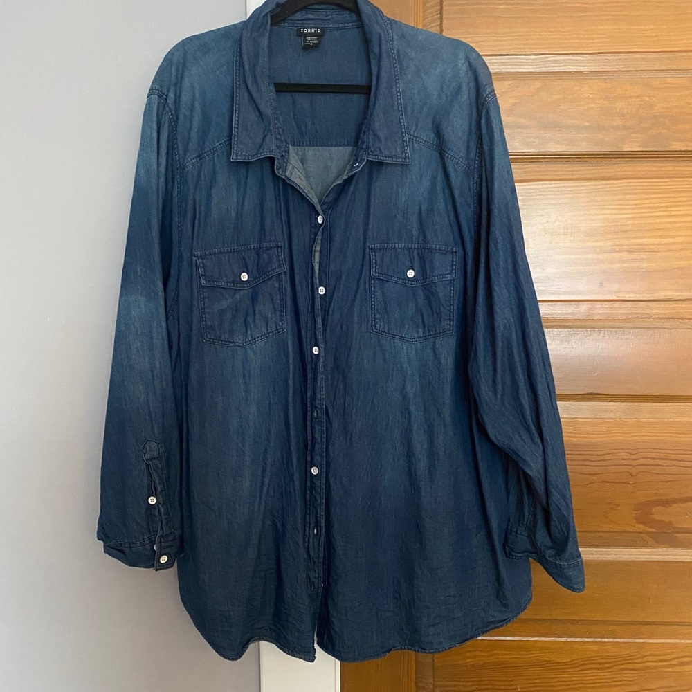 Torrid Denim Shirt Size 6